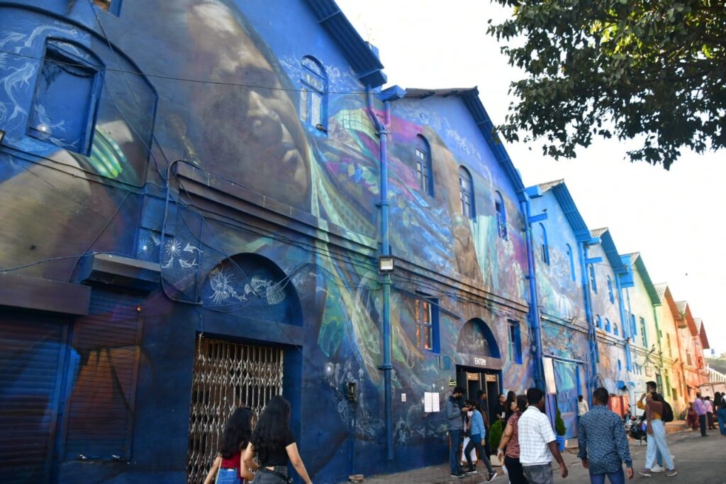 Asian Paints Unveils the 'Asian Paints Art House' at Mumbai Urban Art  Festival